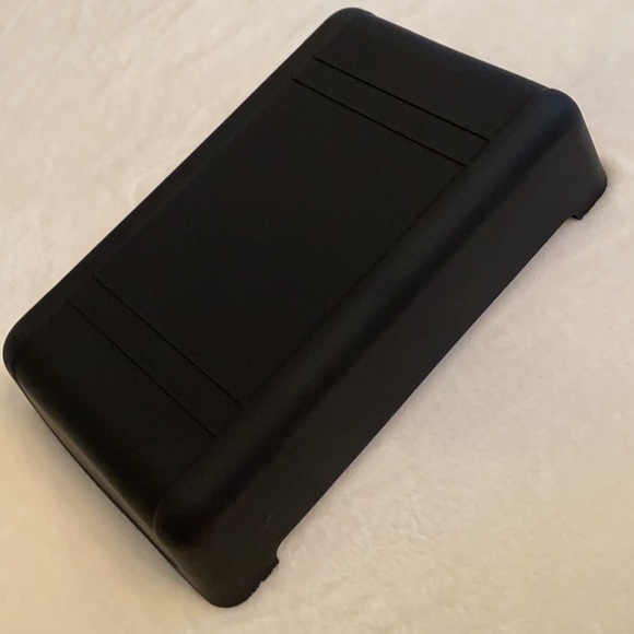 Topfit | Tesla Model Y & X Under Seater Storage Box Rubber Organizer Tray Black - Picture 13 of 16